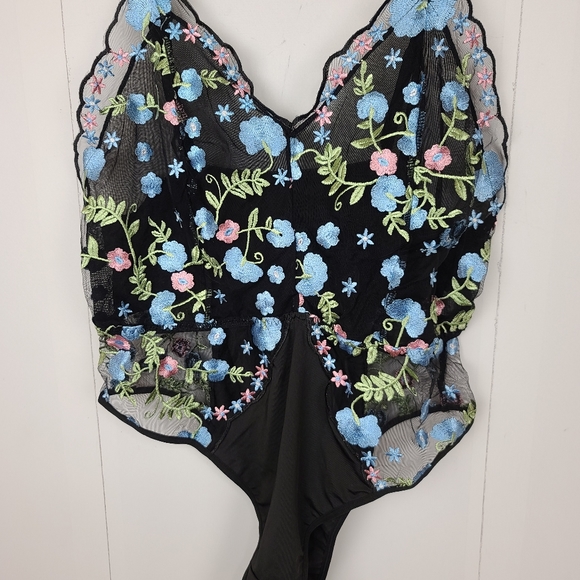 Shein New In Bag Floral Embroidered Babydoll Bodysuit Plus Curve Size 1xl - Picture 4 of 9